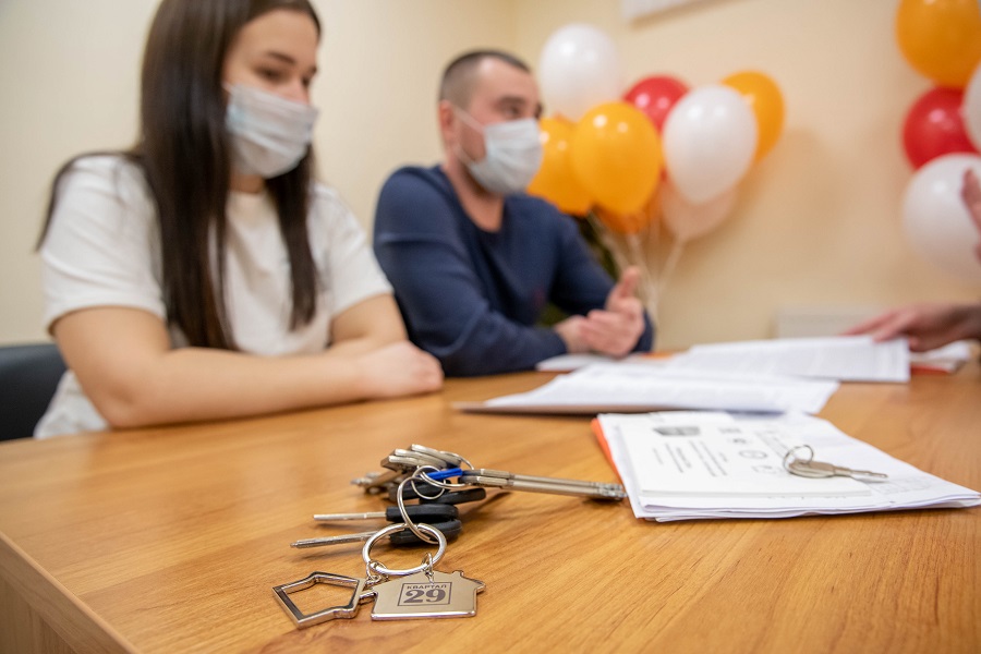 Новоселы секций 2, 3, 4 корпуса 14 проекта «Квартал 29» получили ключи от новых квартир.